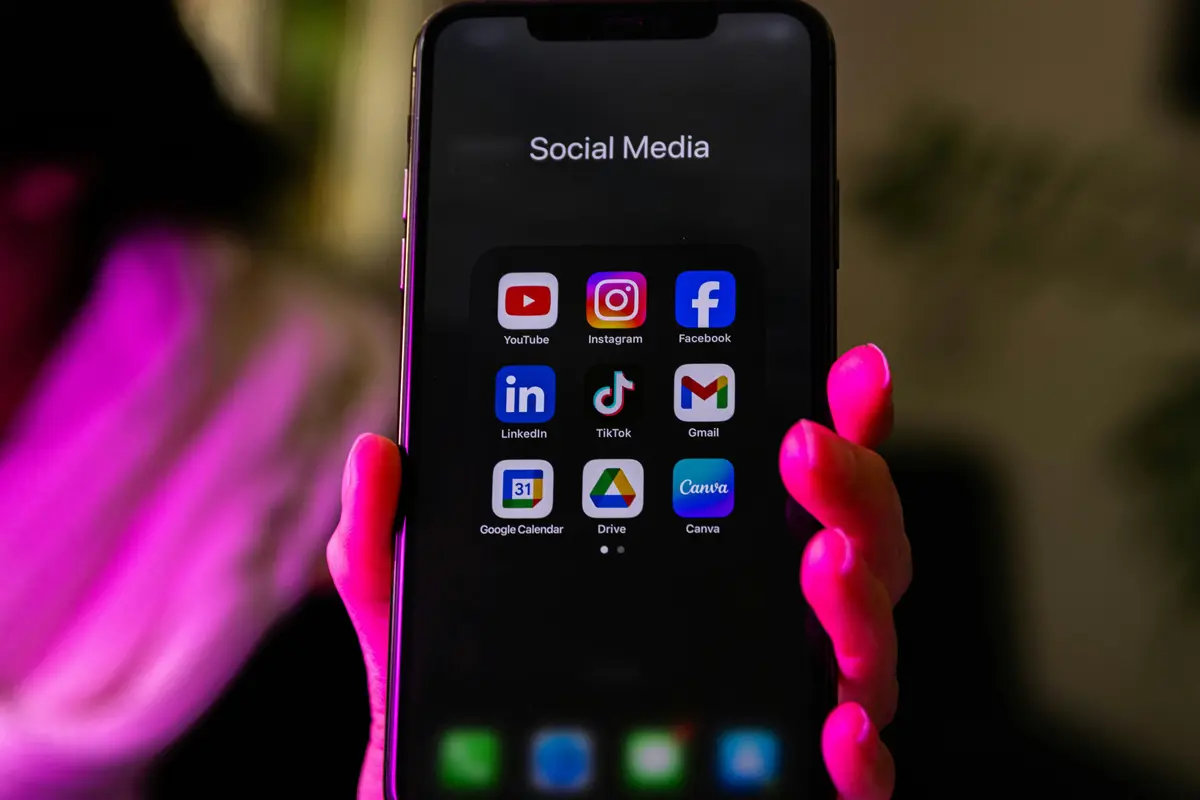 How to Use Social Media for Product Selling